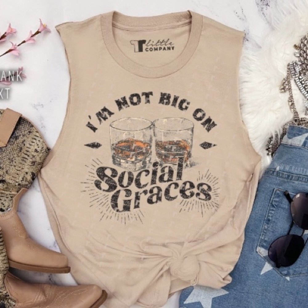 Garth Brooks Beige Graphic Tank with Black Print